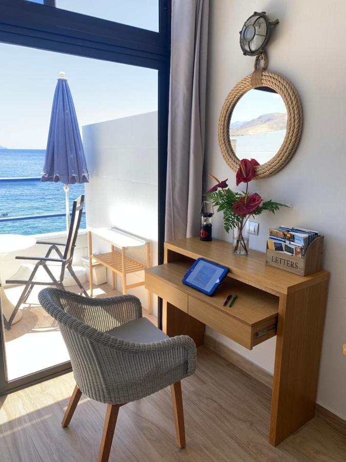 Touch The Sea Apartment Sardina Exterior photo
